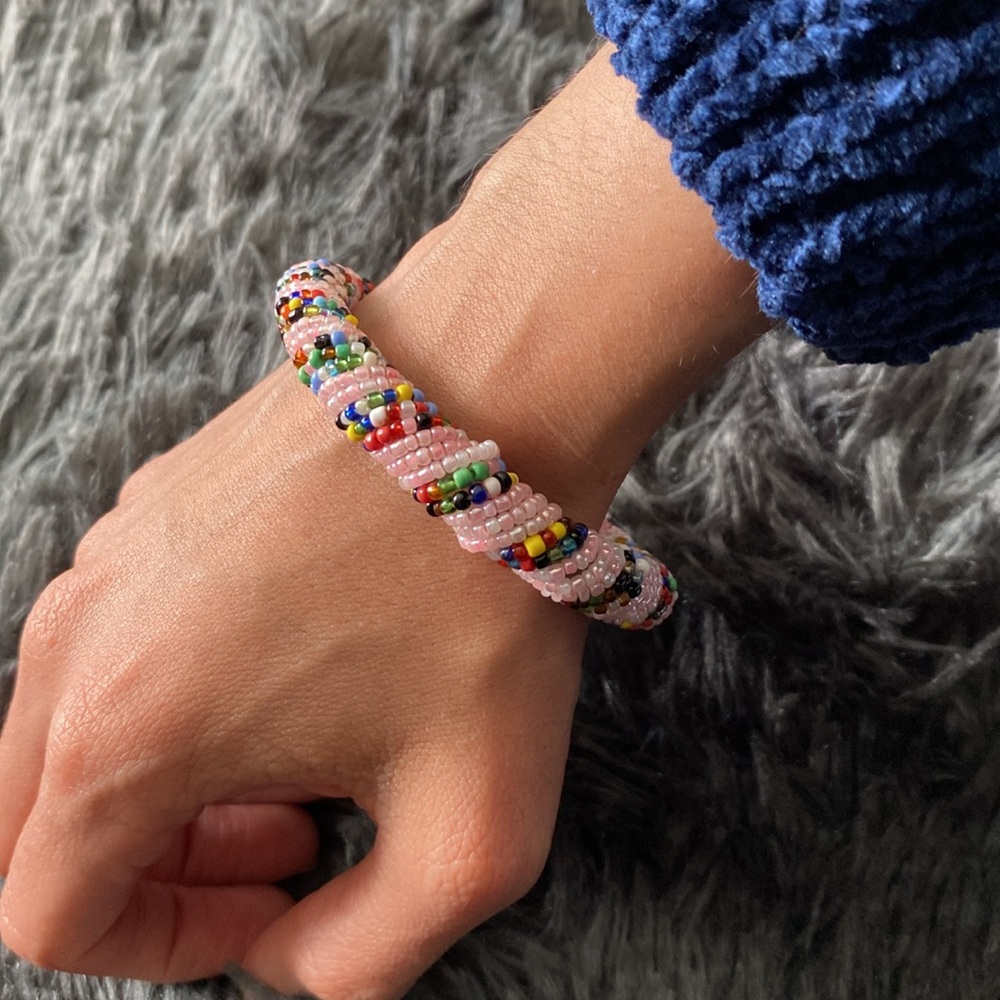 Pale Pink Spiral Colourful Beaded Bangle Bracelet